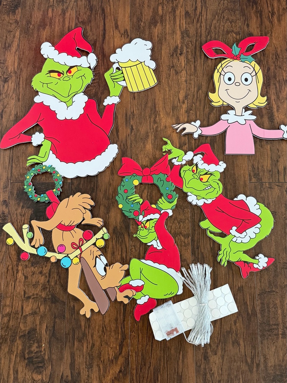 Grinch Xmas Decor-Funny Theme Party (Tree,Porch,Wall,Window, use imagination)